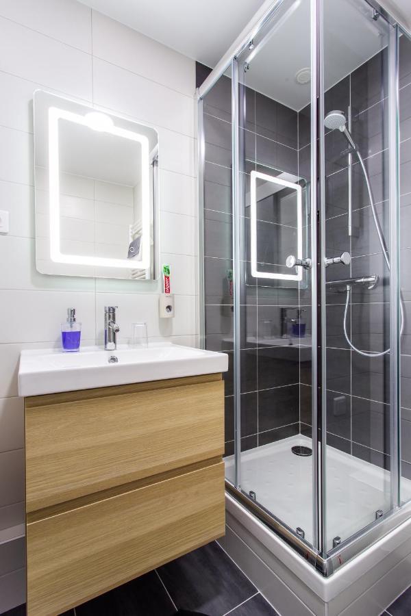 D&E Paris-Disney: 5-Bedroom Holiday Apartment with Netflix Champs-Sur-Marne Exterior photo